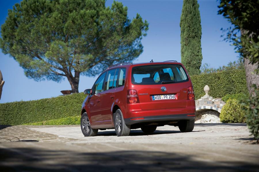  Volkswagen Touran 2007 года  (фото 34 из 74)